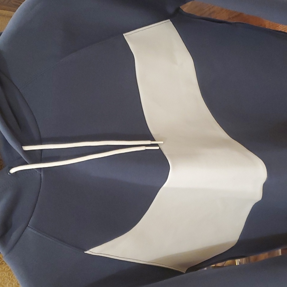 Nike sweater hoodies with design